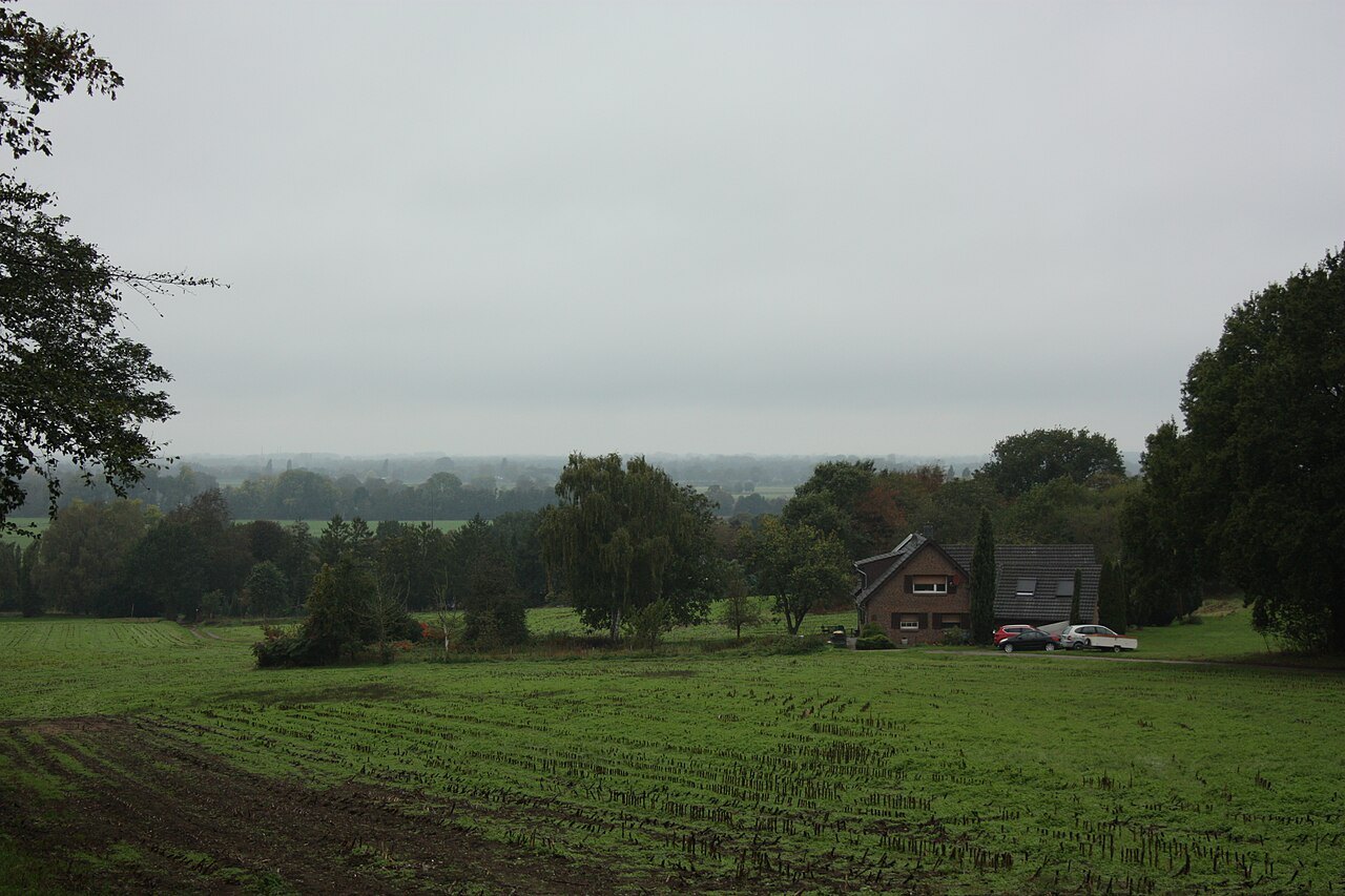 A view from Eltenberg across the landscape near Elten.
