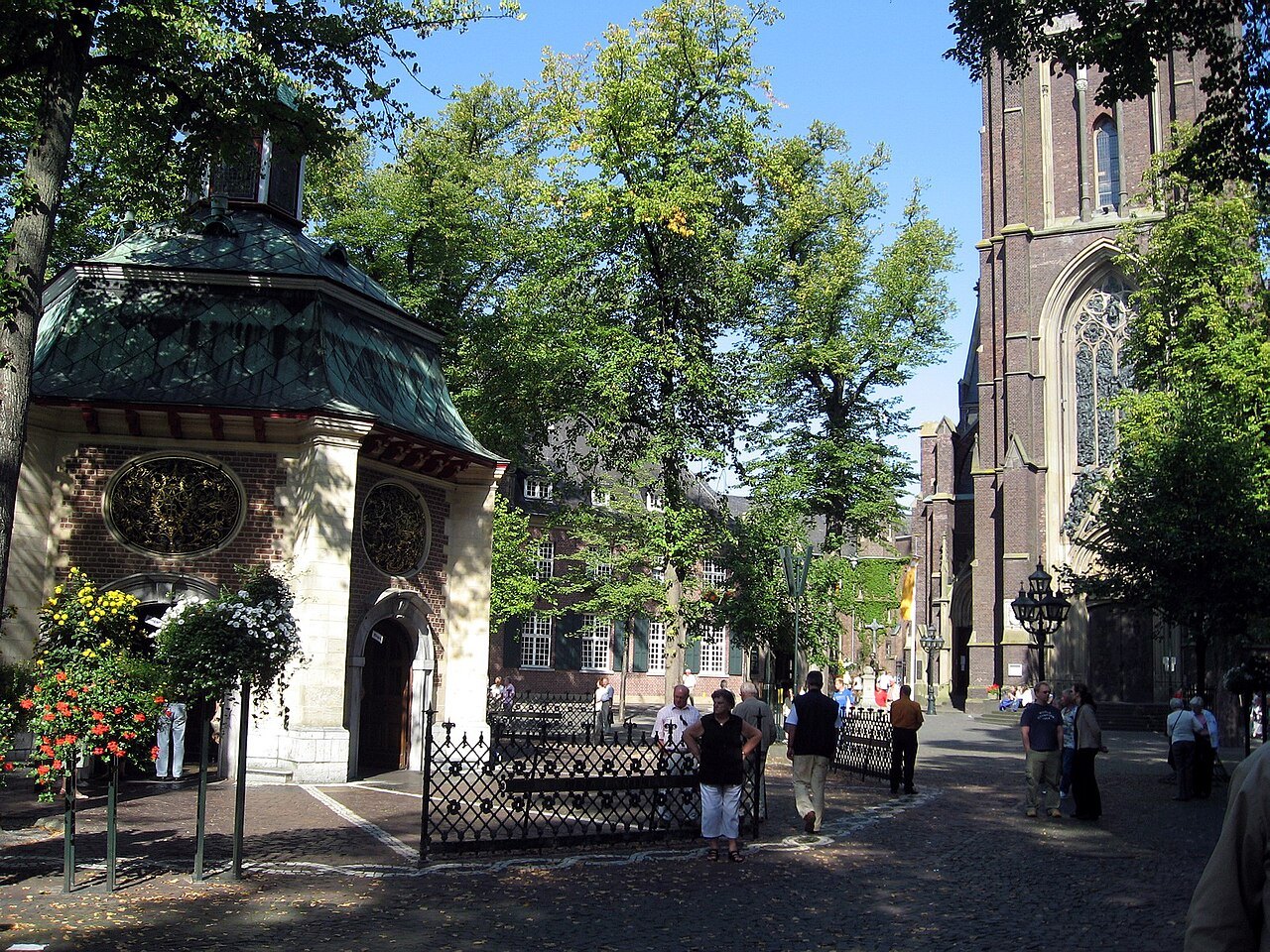 The Chapel of Grace and basilica in Kevelaer.